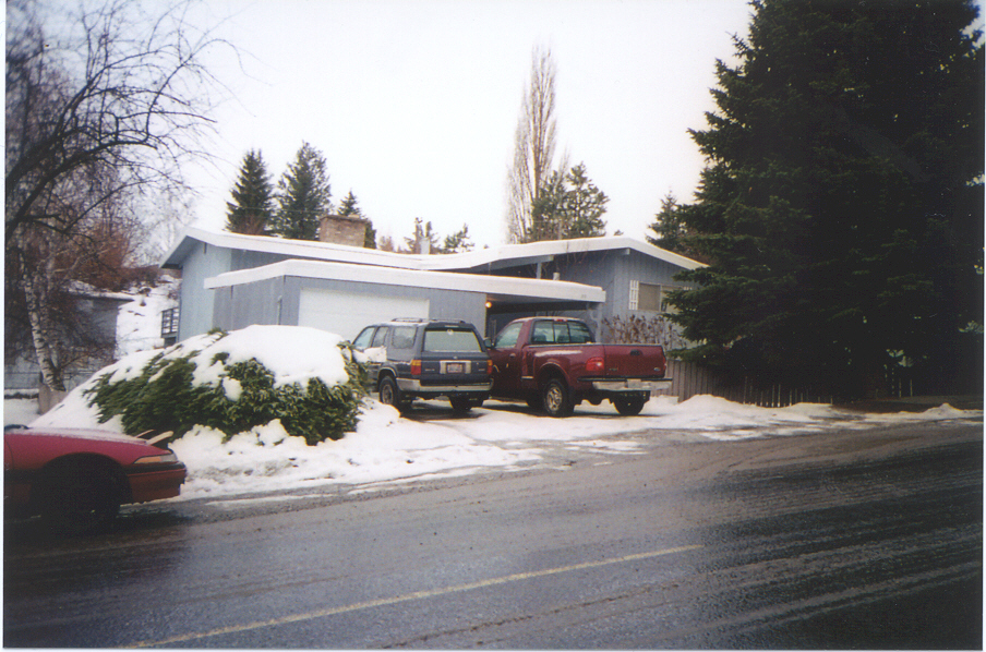 605 SE Mckezie.jpg (441350 bytes)